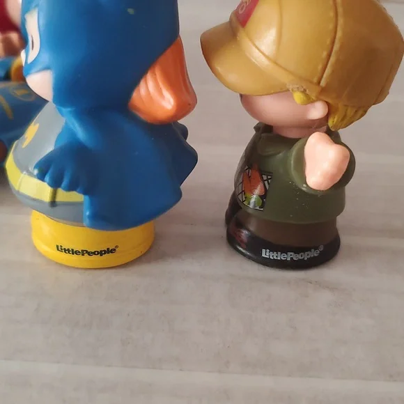 Kids Toy Figurine Set Of 6- Blue, Yellow, Red - Picture 15 of 15